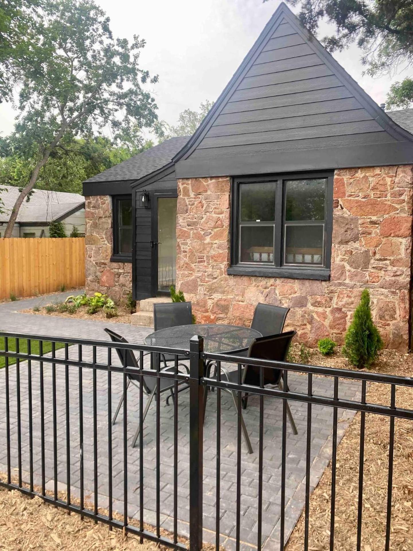 Campus Cottage Kng Bed! Walk To Uco And Downtown Edmond Exterior photo